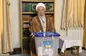 آیت‌الله مکارم شیرازی رأی خود را در صندوق انداخت