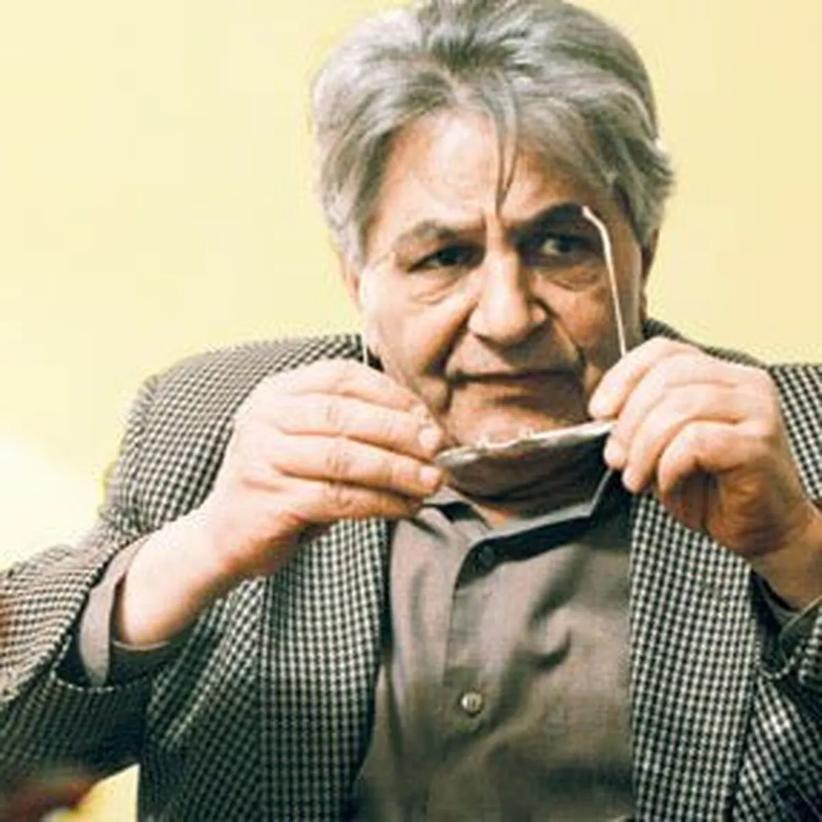 درگذشت مرتضی کاخی و سکوت رسانه ها