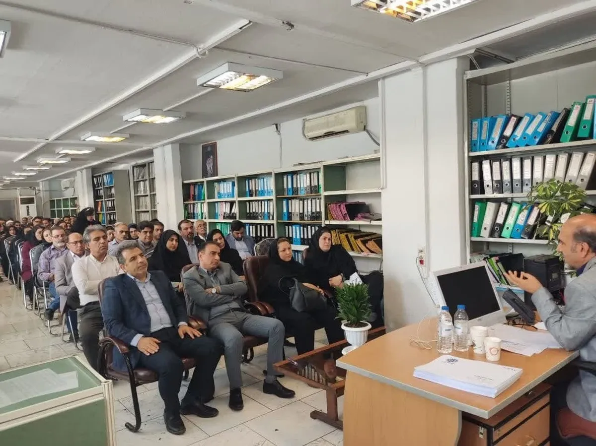 گردهمایی نمایندگان شعبه بعثت بیمه ایران برای بررسی عملکرد و تبیین چشم انداز آینده