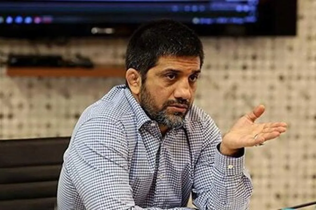 حالا نوبت علیرضا دبیر است