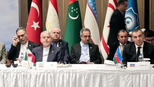 صالحی&zwnj;امیری: گردشگری یکی از محور&zwnj;های اصلی همکاری در سند چشم&zwnj;انداز ۲۰۲۵