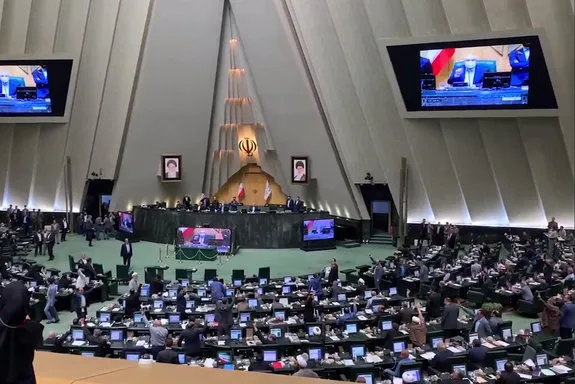 تعداد نمایندگان مجلس زیاد می‌شود