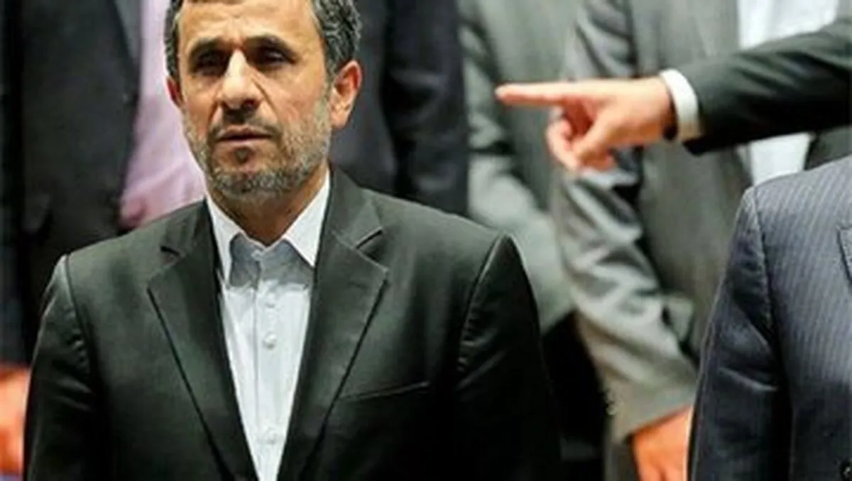عکس یادگاری با این زنان حاشیه‌ساز می‌شود