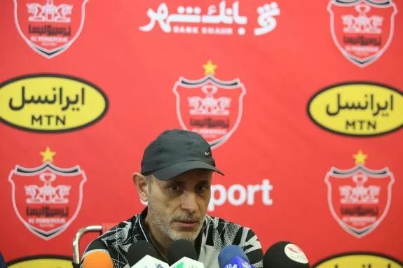 گل‌محمدی: گل دوم استقلال مشکوک بود / باید تکلیف لوکادیا مشخص شود