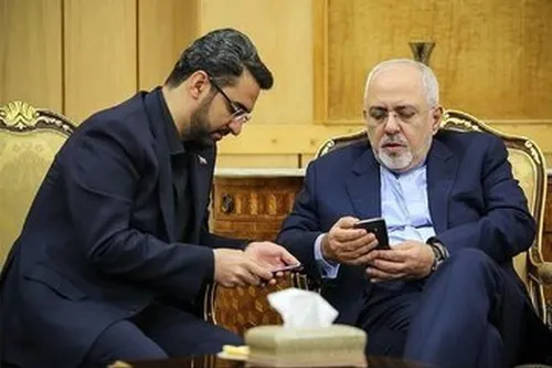آذری جهرمی:پیرمرد&zwnj;های سیاست دنبال این هستند نگذارند چهره&zwnj;های جوان بیایند