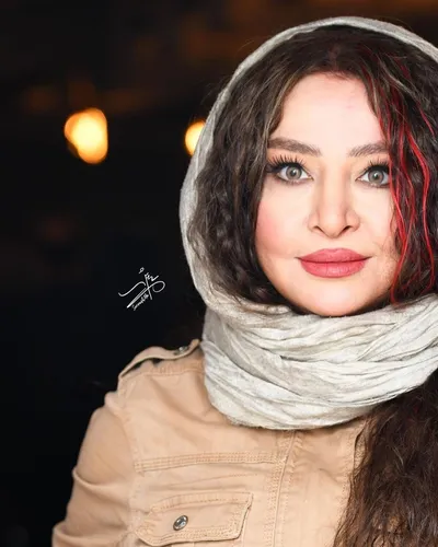 خانم بازیگر با تیپ مردانه و مو&zwnj;های سرخ!