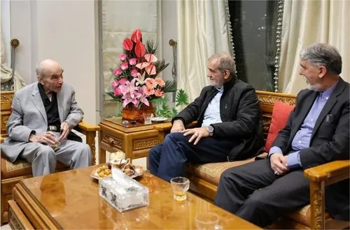 دیدار رئیس&zwnj;جمهور با فیلسوف فرهنگ؛ &laquo;بکوشیم هر مَن، کُنون ما شود&raquo;