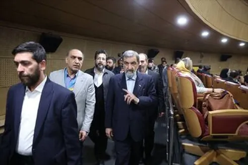 محسن رضایی به کاخ جشنواره فیلم فجر آمد