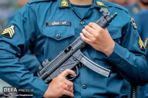 در این ۱۰ موردنیروی انتظامی حق استفاده از سلاح دارند