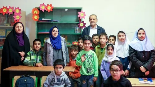 خاک مزار دانش آموزان نخبه کرمانی بر صورت آموزش‌وپرورش!