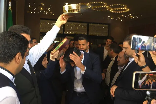بدرقه تیم ملی فوتبال ایران برای سفر جام جهانی قطر ۲۰۲۲ + عکس