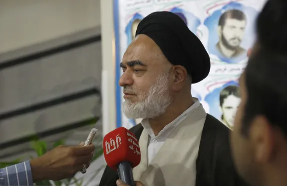 بخشی از جهاد تبیین به بیان دستاورد‌های نظام و انقلاب از جمله فولاد مبارکه مربوط می‌شود
