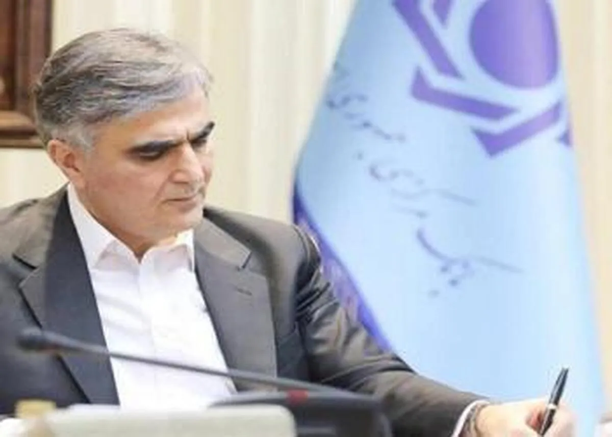 قدردانی رئیس کل بانک مرکزی از مدیرعامل و کارکنان بانک شهر
