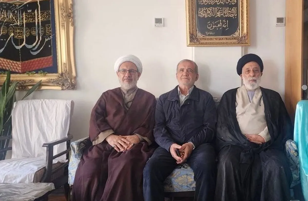 پزشکیان در منزل سید هادی خامنه‌ای