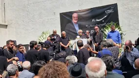 نگاه و سام راد پدر را به چه شکلی بدرقه کردند؟
