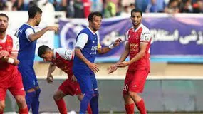 عجیب‌ترین اتفاق در اهواز؛ هواداران استقلال گلزن تیم‌شان را با سنگ مصدوم کردند+ فیلم