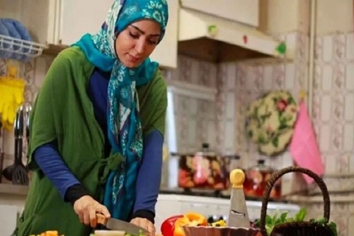 مردان چگونه می‌توانند از بیمه «زن خانه‌دار» خود استفاده کنند؟