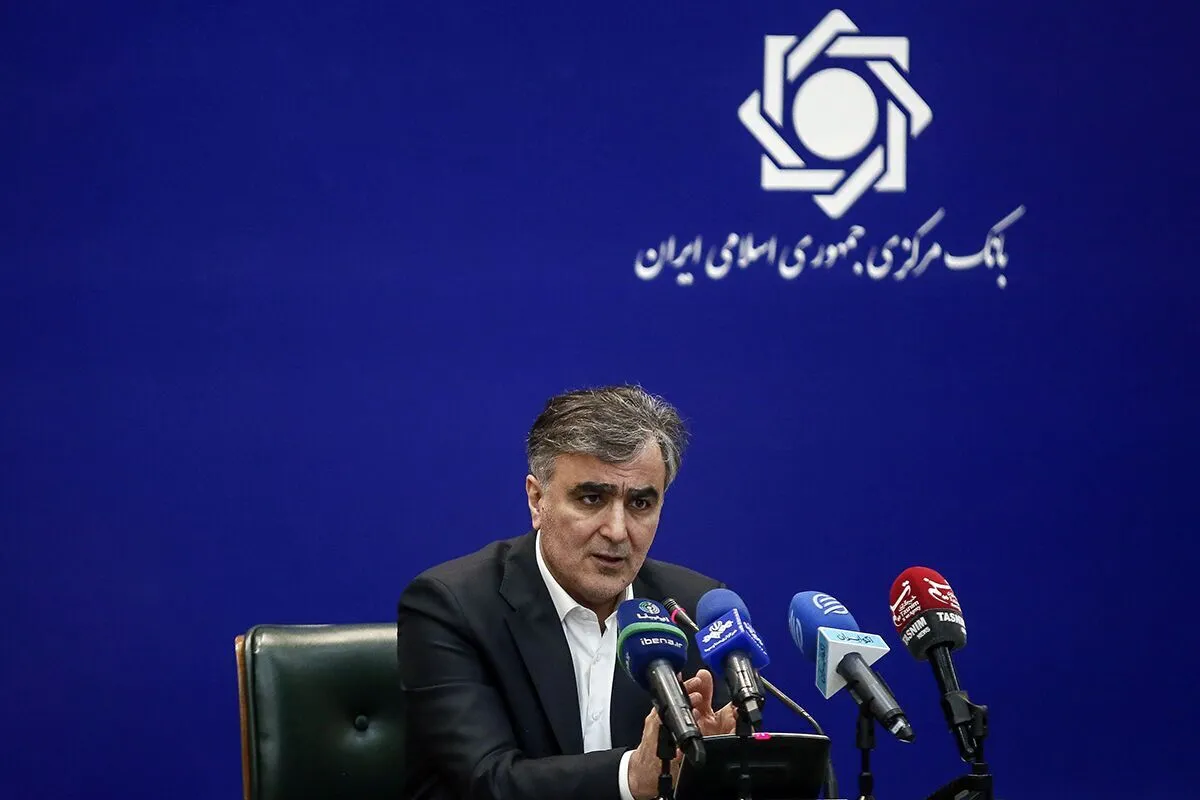 سپرده‌های بانک آینده به بانک ملی منتقل می‌شود