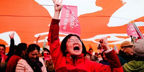 جهان زیر تیغ پوست&zwnj;اندازی ژئوپلیتیک