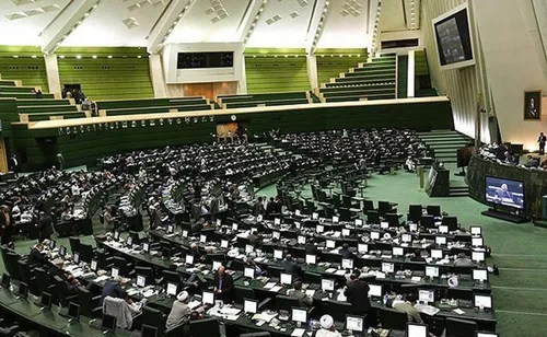 جزئیات جدید شرایط استخدام معلمان؛ افزایش حقوق مستمری&zwnj;بگیران تأمین اجتماعی