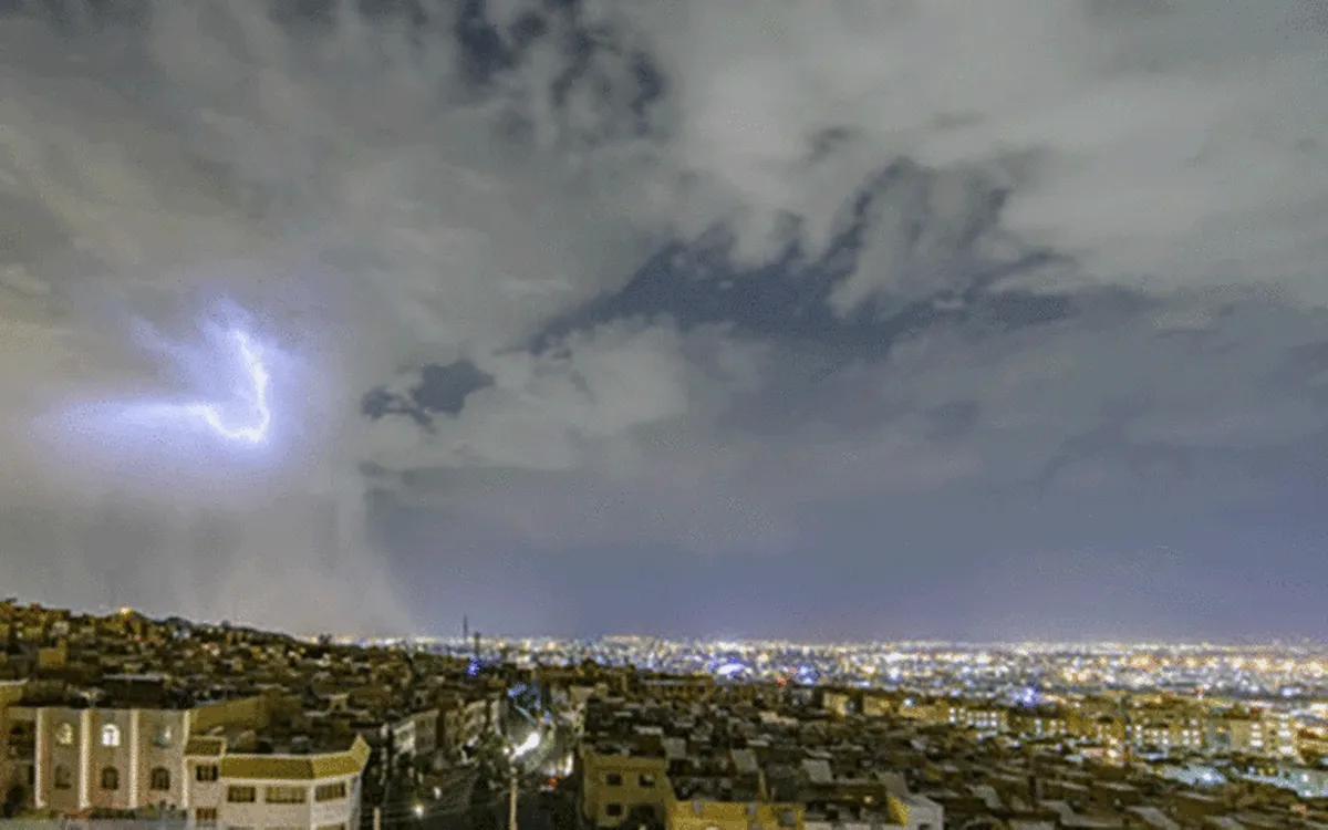 رگبار باران با احتمال رعد و برق در تهران