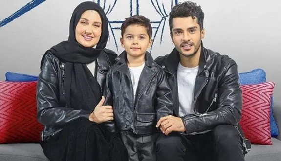 عکس پسر ساعد سهیلی و گلوریا هاردی روی بنر شهرداری
