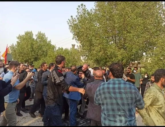 وزیر آموزش و پرورش حین سخنرانی در دهلران از هوش رفت