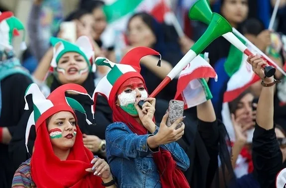«ورود زنان به ورزشگاه‌ها را بررسی می‌کنیم»؛ بررسی کنید، ۲۰ سال است که دارید بررسی می‌کنید!