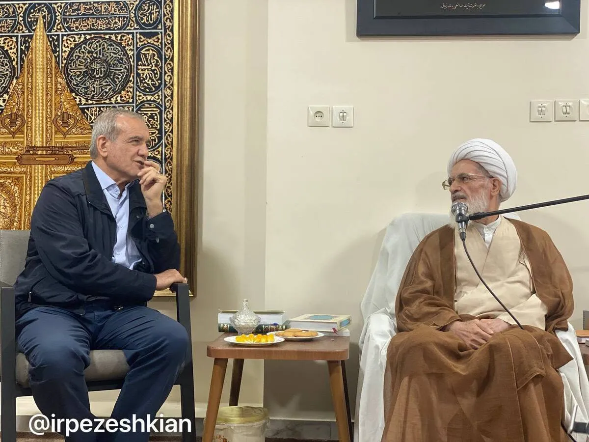 دیدار پزشکیان با آیت‌الله بیات‌زنجانی؛ استقبال مردم از شما، لطف خداست