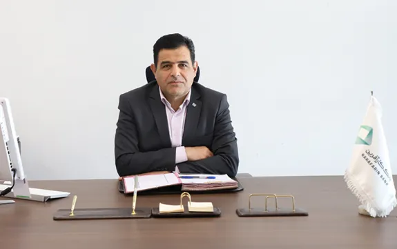اقدام بانک کارآفرین نسبت به جذب مشتریان فعال در حوزه تولیددانش بنیان