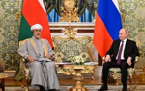 پوتین معلم پادشاه عمان در خصوص استفاده از میکروفون!