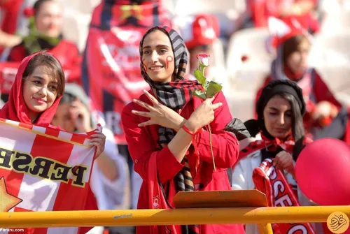 حضور زنان برای تماشای بازی پرسپولیس مشروط شد