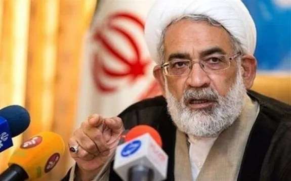دستور دادستان درباره تظاهر به روزه خواری در خودرو در ماه رمضان