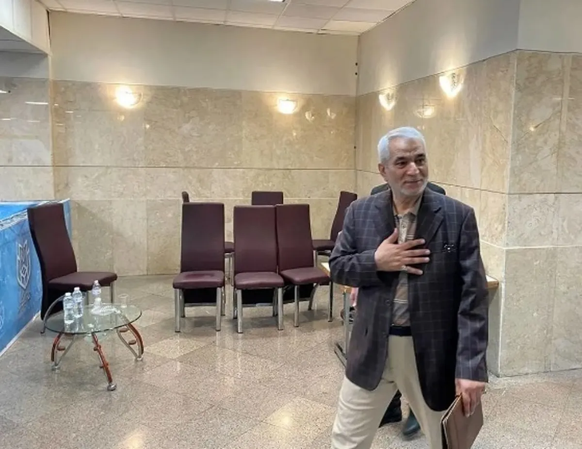 محسن کوهکن هم آمد