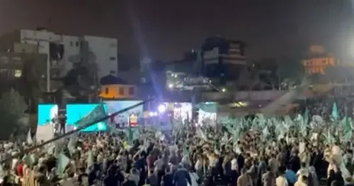 حامیان مسعود پزشکیان در برج میلاد