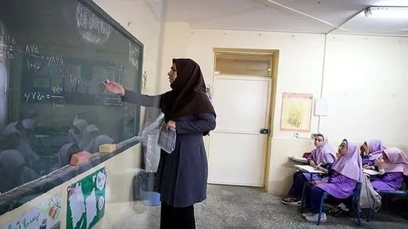 خبر خوش برای فرهنگیان/ افزایش ۲۰ درصدی حقوق