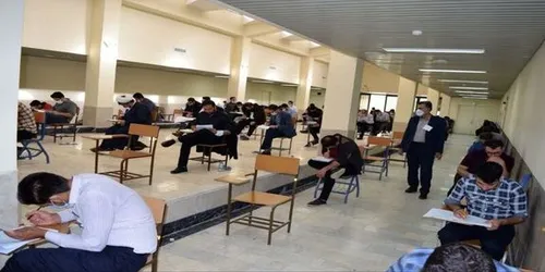 همراهی نوزاد با مادر کنکوری اش + عکس