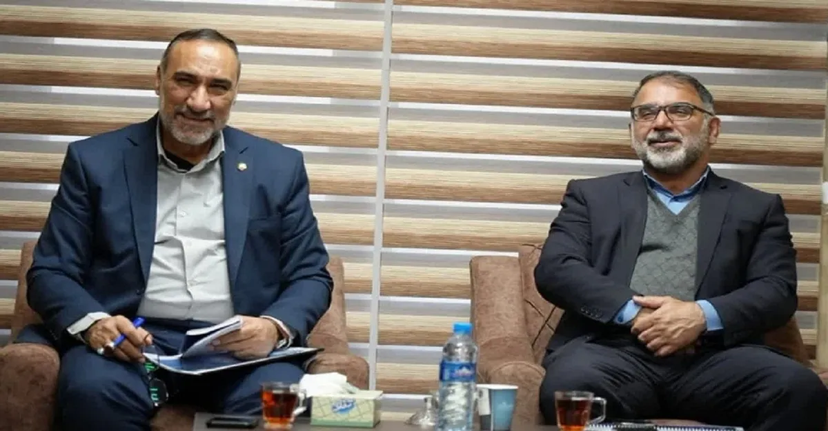 مدیر عامل شرکت مخابرات ایران در دیدار با استاندار لرستان: بر حفظ پایداری زیر ساخت‌های مخابرات دربرگزاری انتخابات تاکید کرد