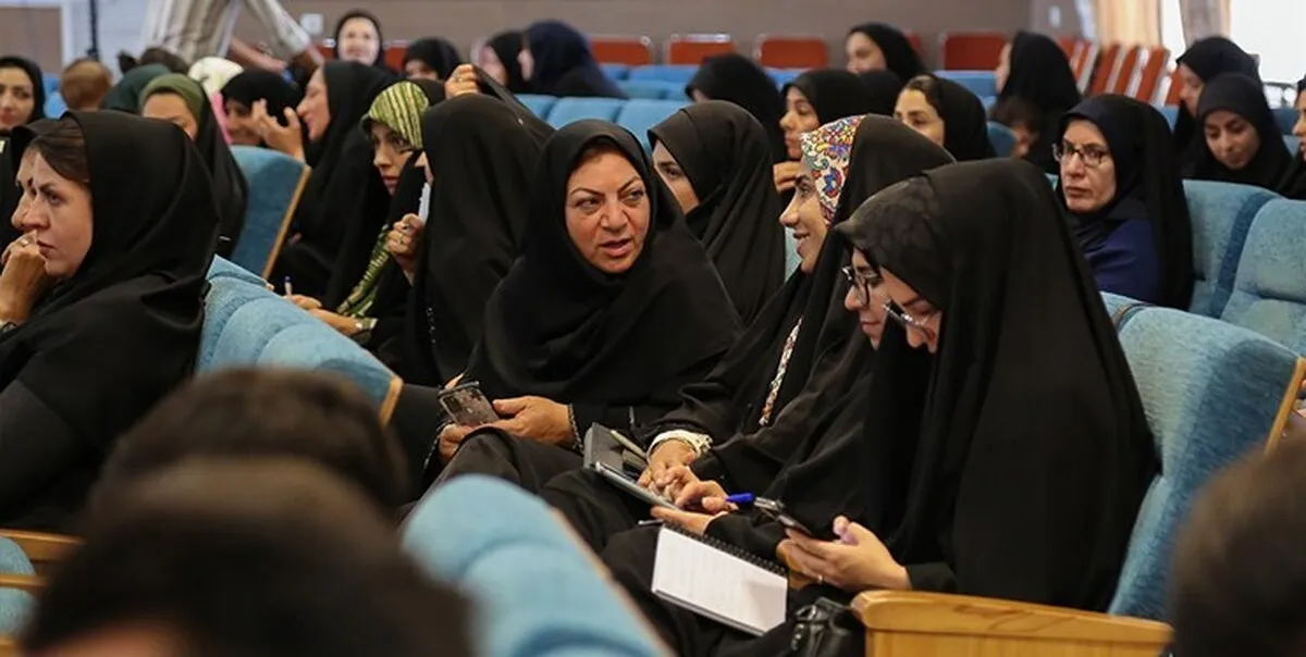 بیش از ۴۰ درصد از خبرنگاران کشور را زنان تشکیل می‌دهند