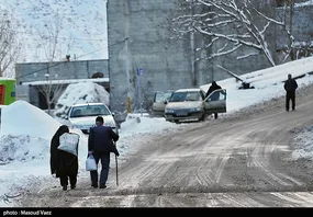 بارش برف در روستای لیقوان - تبریز