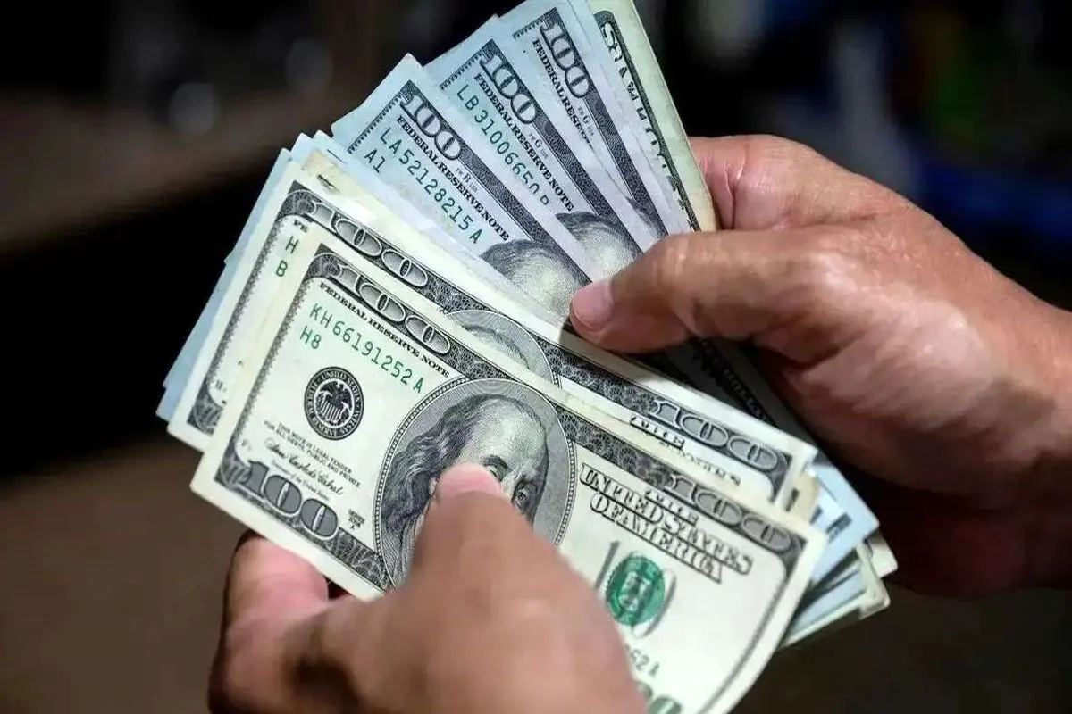 افزایش قیمت دلار در آخرین روز پاییز؛ پیش‌بینی مهم از قیمت دلار