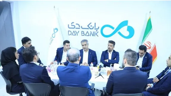 بازار داغ تعاملات غرفه بانک دی در سومین روز کیش اینوکس