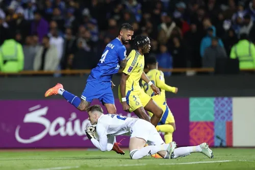 استقبال به روش سعودی هواداران النصر از استقلال!