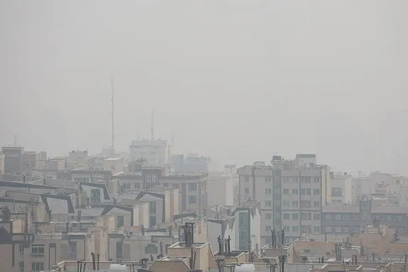 چرا کارمندان در آلودگی هوا تعطیل نمی شوند؟