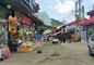 بازار‌ها باز و زندگی جریان دارد
