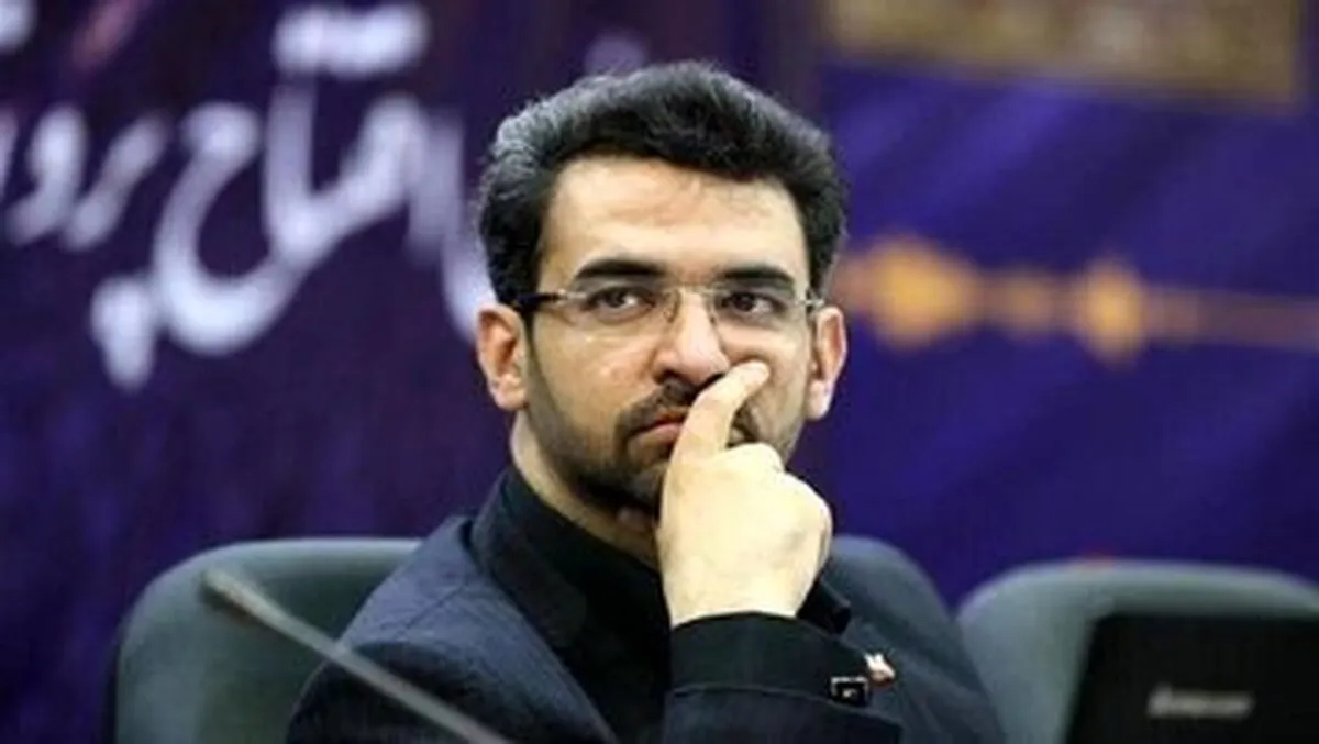 آذری جهرمی: روحانیت شیعه پناه مردم بوده نه مخبر و عکاس!