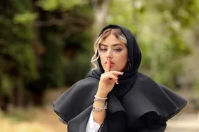 تصویر لو رفته از ریحانه پارسا و مادرش در ترکیه + عکس