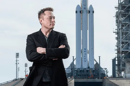 حمله شدید ایلان ماسک به واتساپ؛ دزدی می&zwnj;کنی!
