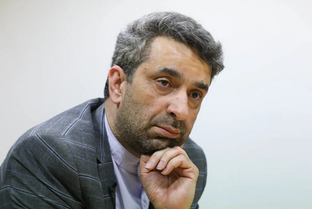 شهرام دبیری، چون مرخصی نگرفت عزل شد