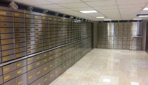 مسئولیت اموال سرقتی از صندوق امانات با بانک ملی نیست؟!